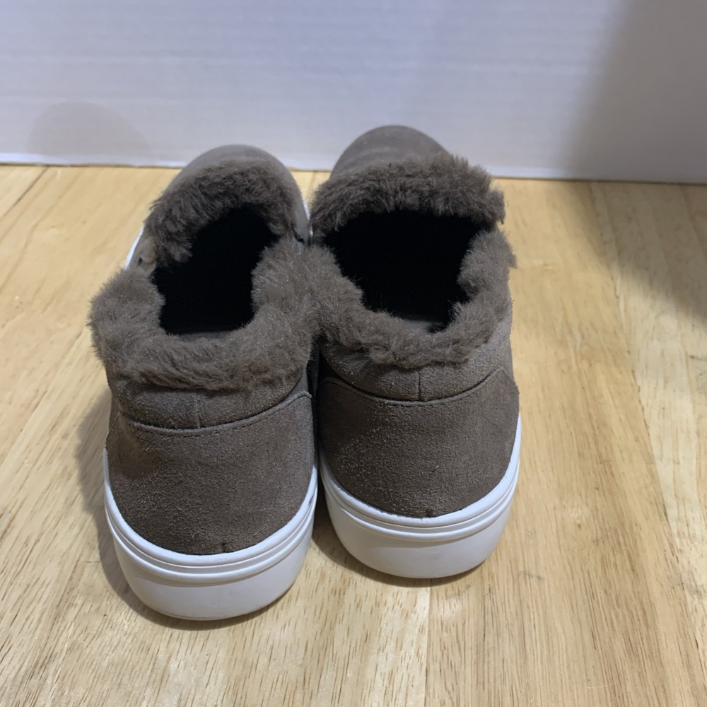 Blondo Gia Waterproof Dark Taupe Suede 6M Slip on Sneaker - Picture 4 of 8